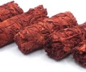 atados de salvia y sangre de dragón.