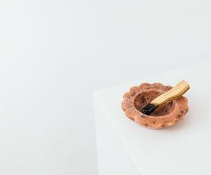 soporte para quemar palo santo